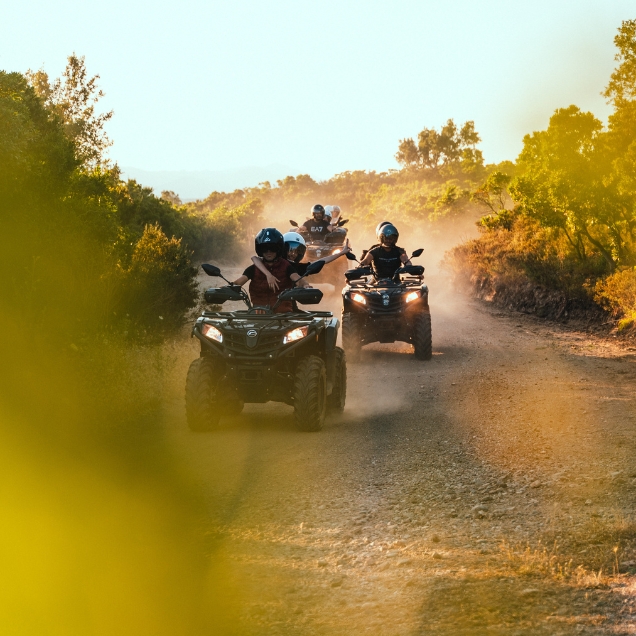 Scopri la bellezza della Sardegna con le escursioni in Quad a Siniscola offerte da Baronia Quad Adventure. Goditi la natura. Noleggia un Quad in Sardegna.